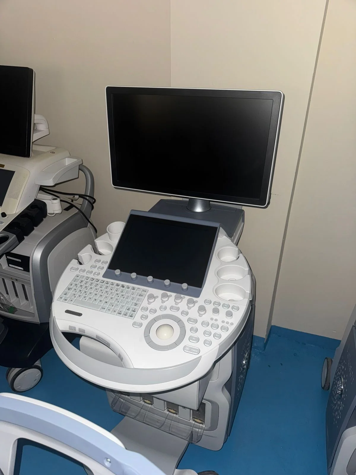 GE Voluson E8 Ultrasound Machine
