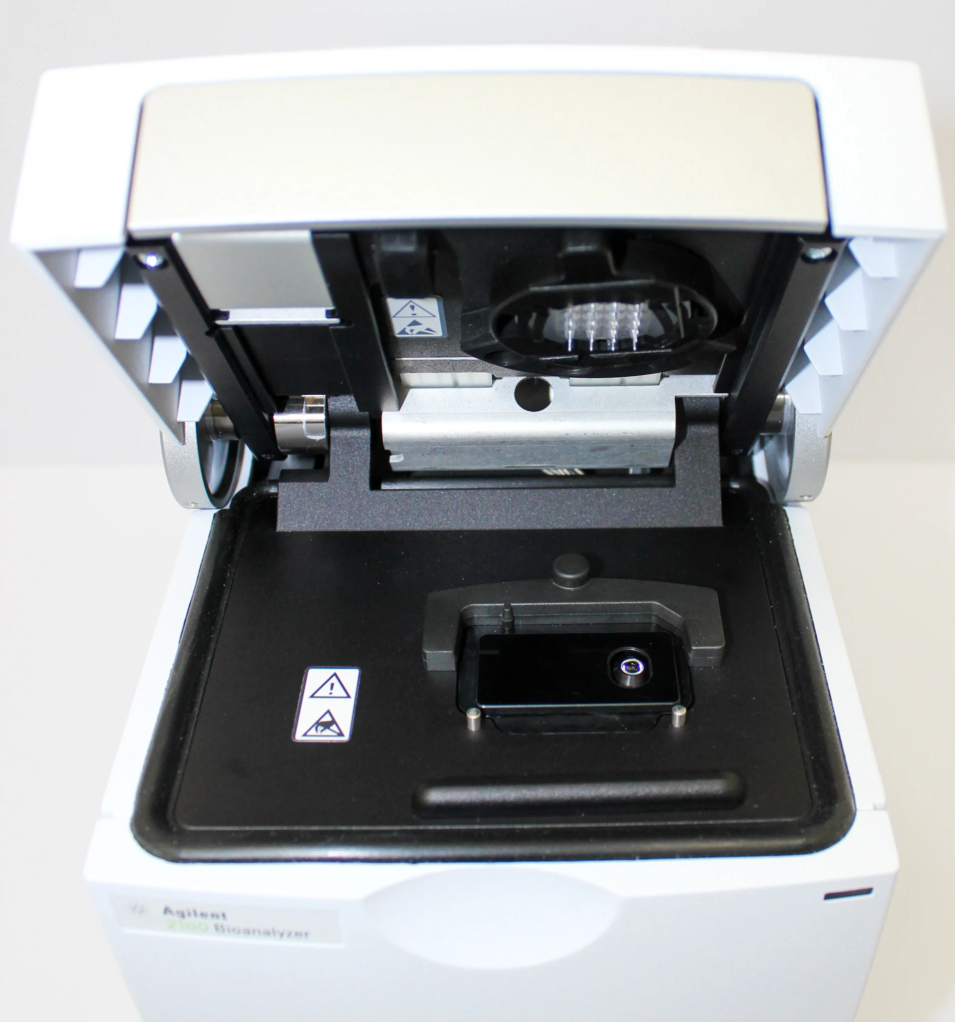 Sell Biochemical Analyzer on Bimedis Biochemical Analyzer AGILENT 2100 ...