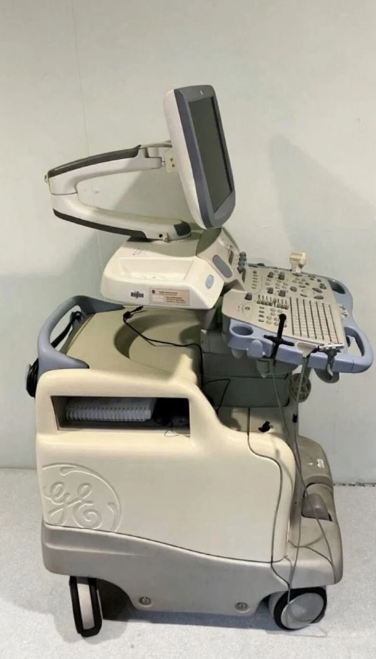 GE Vivid 7 Dimension Ultrasound Machine