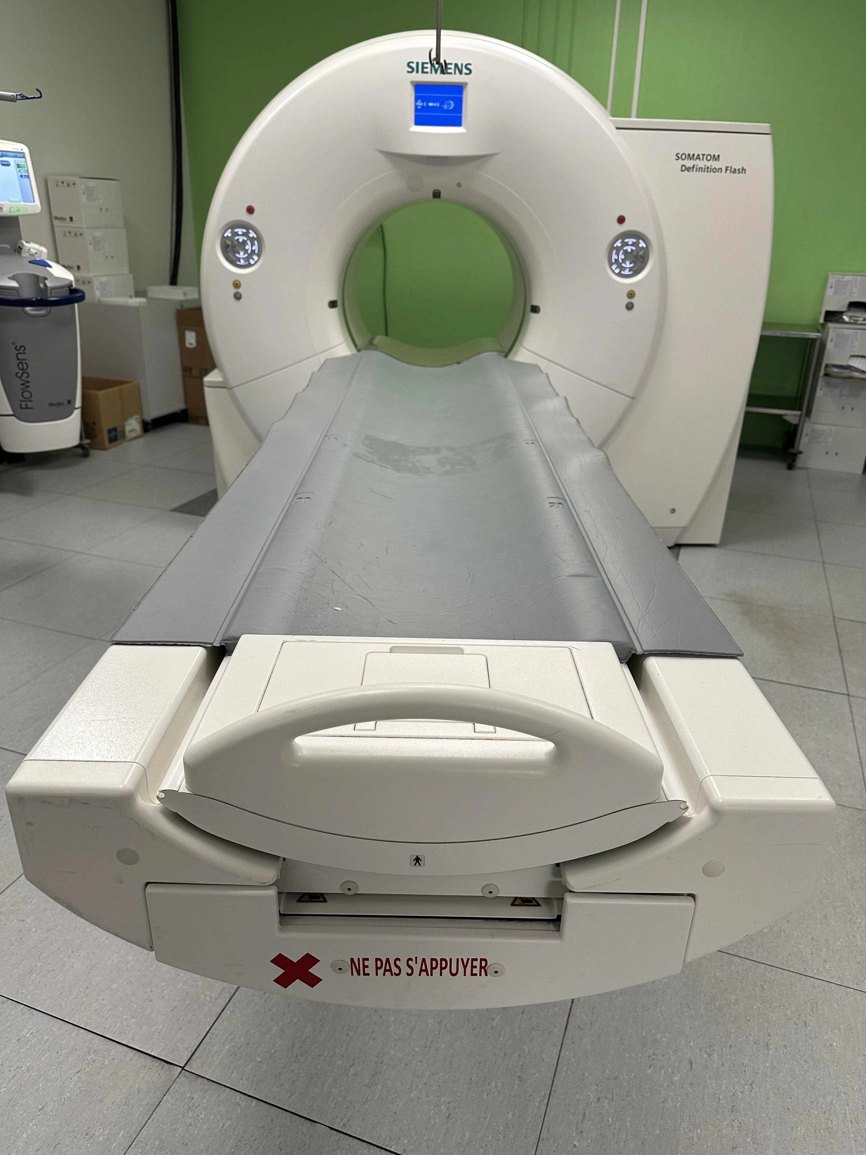 Sell CT Scanner SIEMENS SOMATOM Definition Flash 256 2017 (Denmark ...
