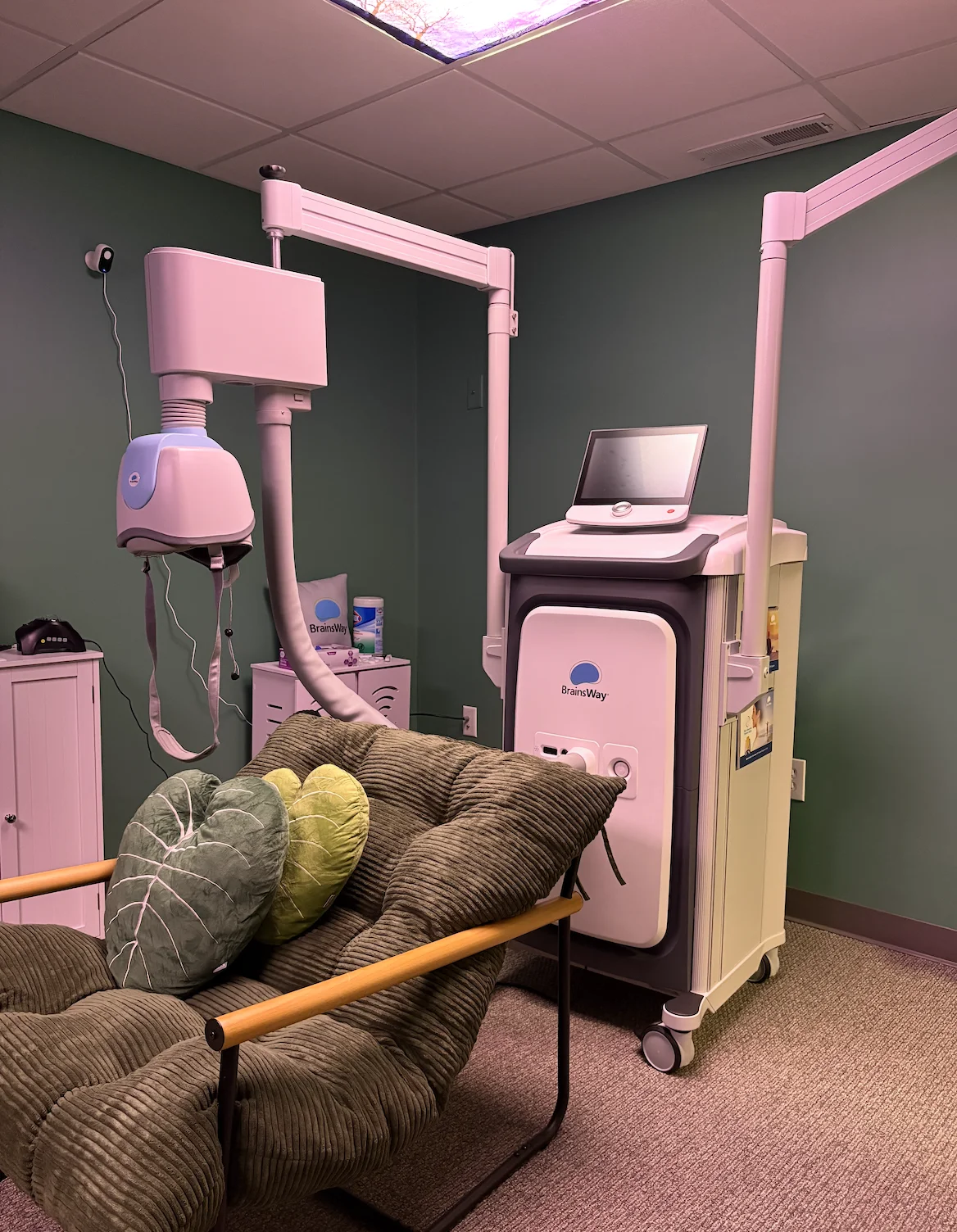 Tms Machine Screen Sell TMS neuronavigation system BRAINSWAY Deep TMS 104 System 2025 ...