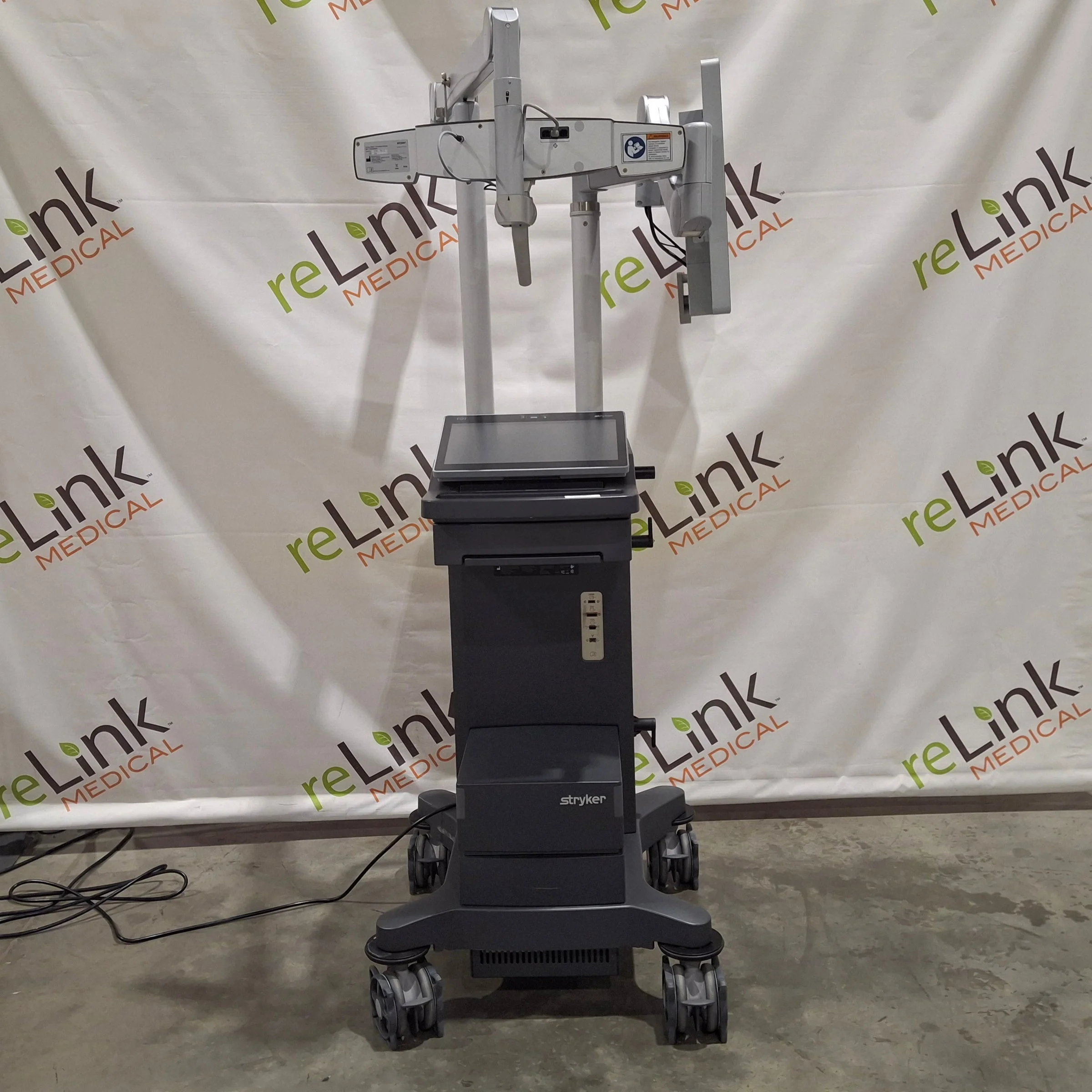 Sell Surgical navigation system STRYKER Nav3i 7700-800-000 2020 (United ...