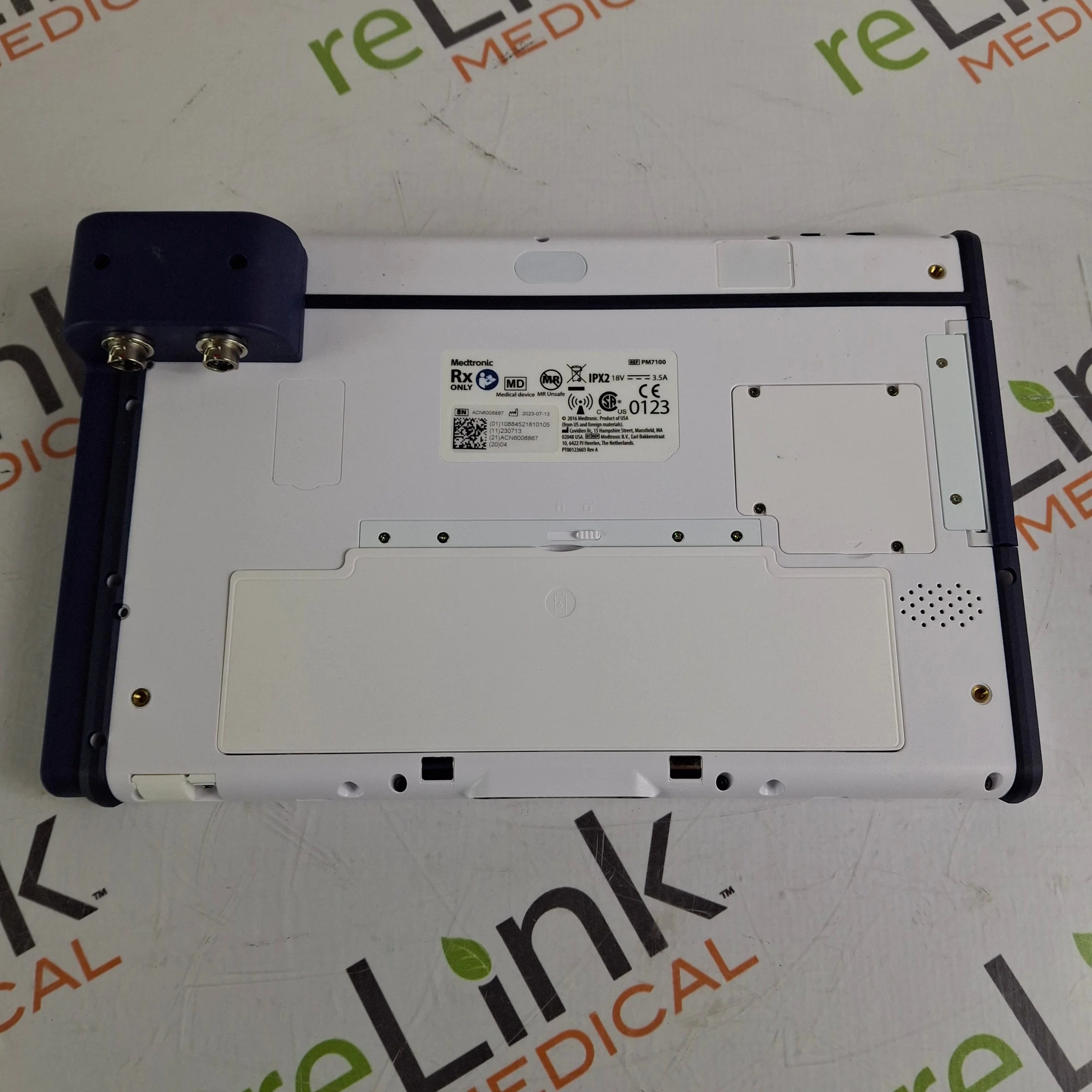Sell Patient monitor MEDTRONIC INVOS 7100 2023 (United States) | Bimedis