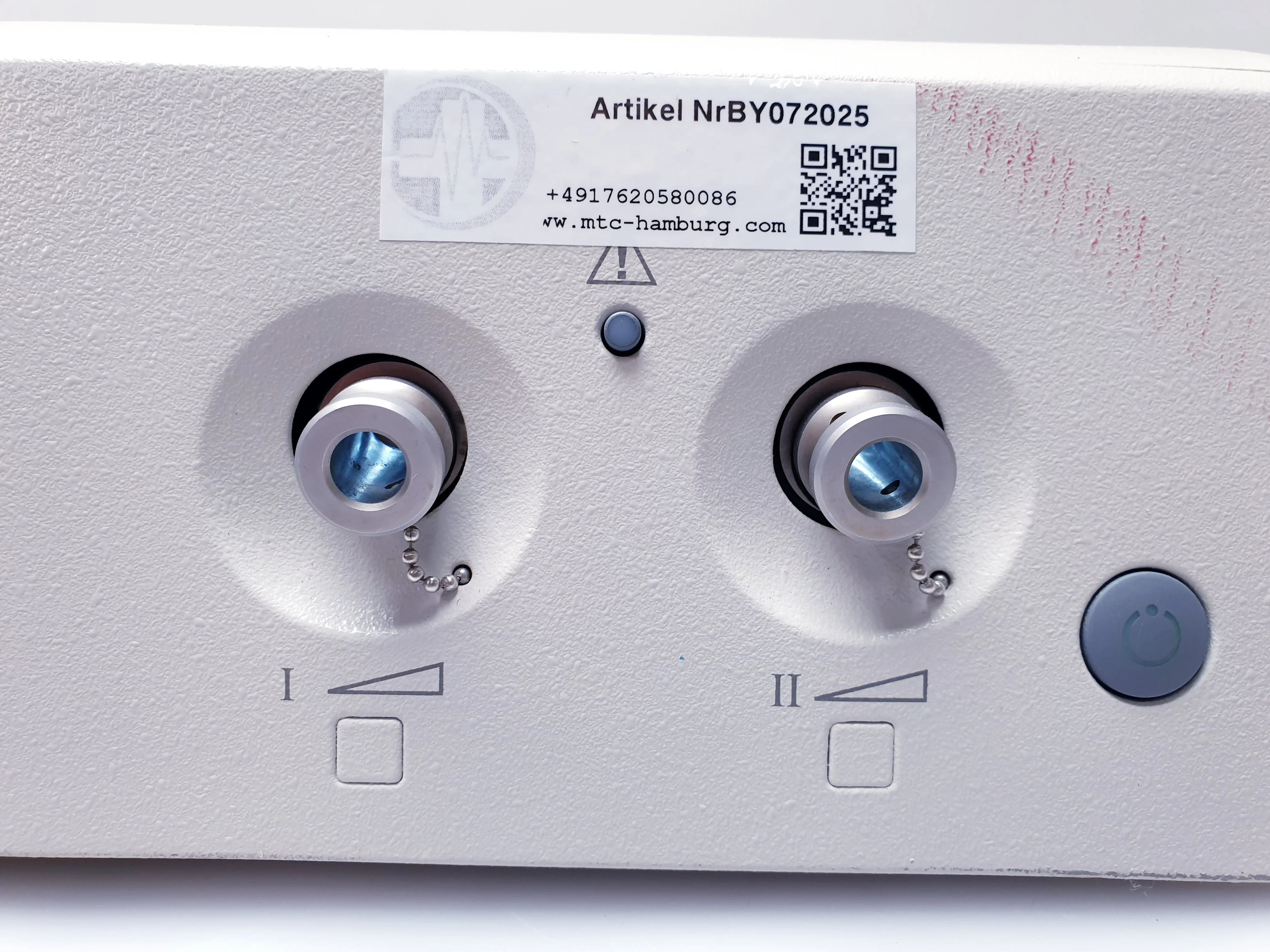 Sell Endoscope light source ALCON Accurus 8065750290 (Germany) | Bimedis