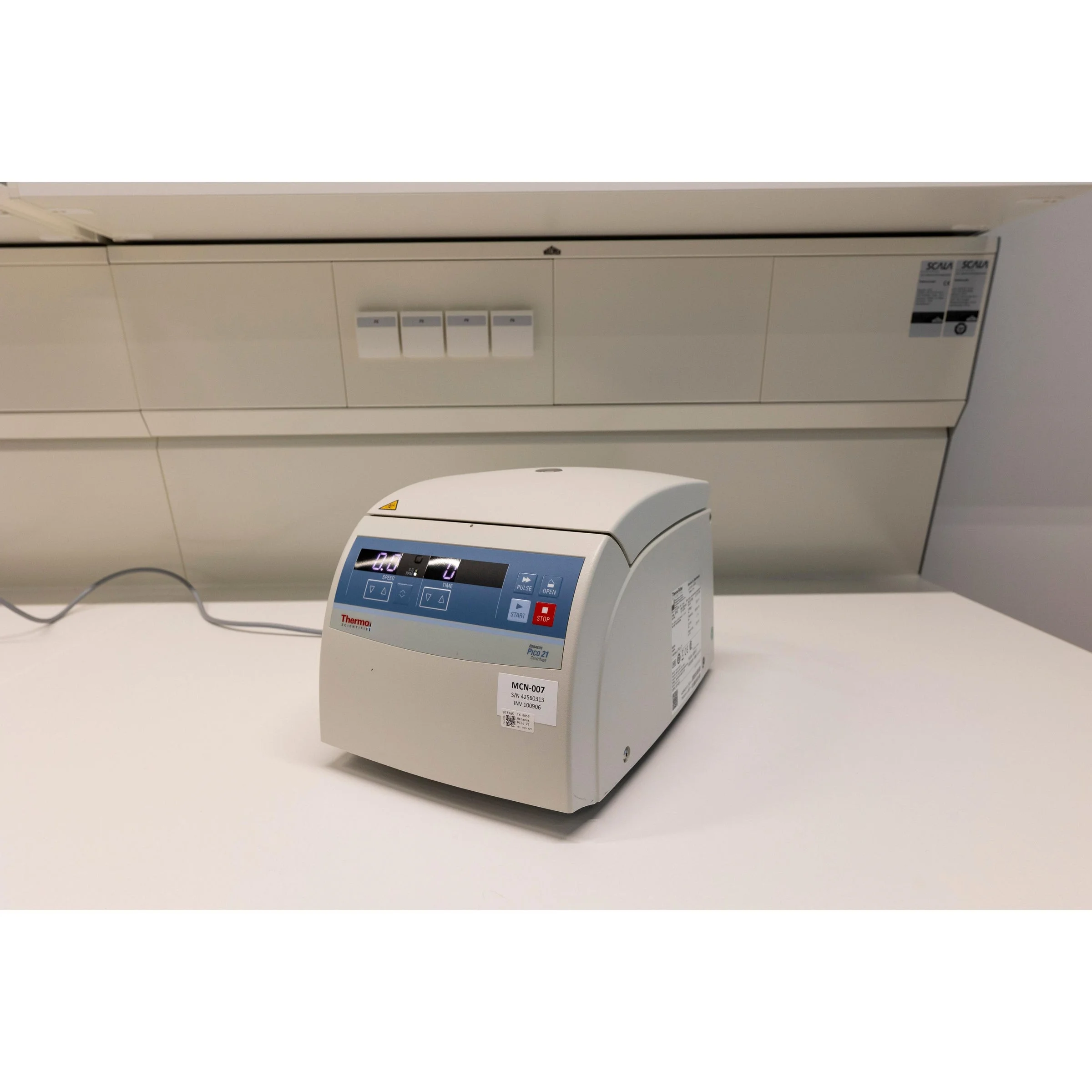 Heraeus Sensor Lab Sell Laboratory centrifuge THERMO SCIENTIFIC Heraeus Pico 21 2019 ...