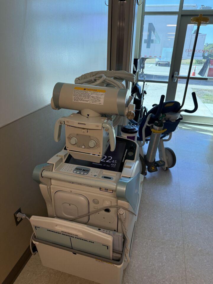 Sell X-ray machine SHIMADZU MobileDart Evolution MUX-200D 2017 (United ...