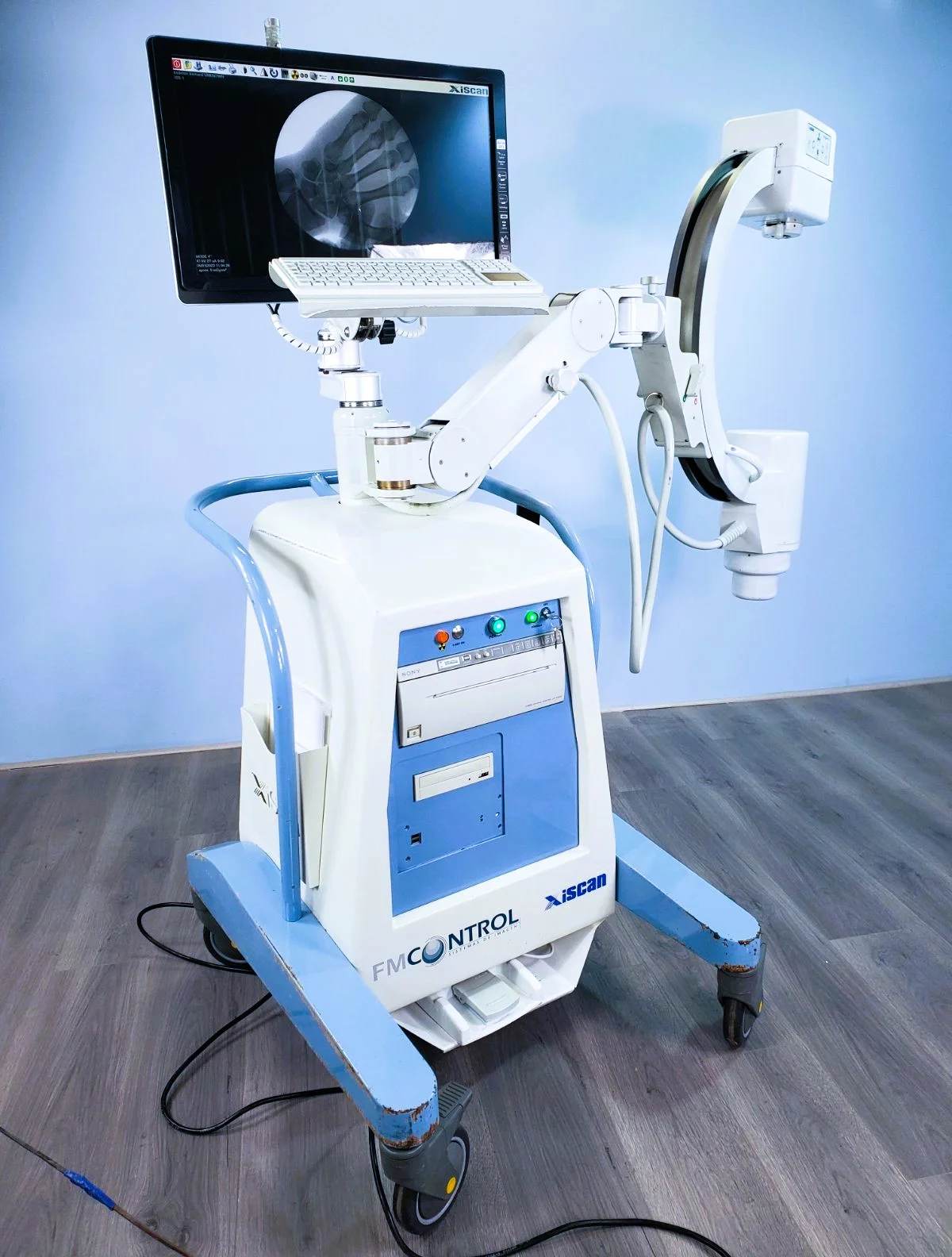 Sell C-arm FM CONTROL XiScan 4400 450 6 (France) | Bimedis