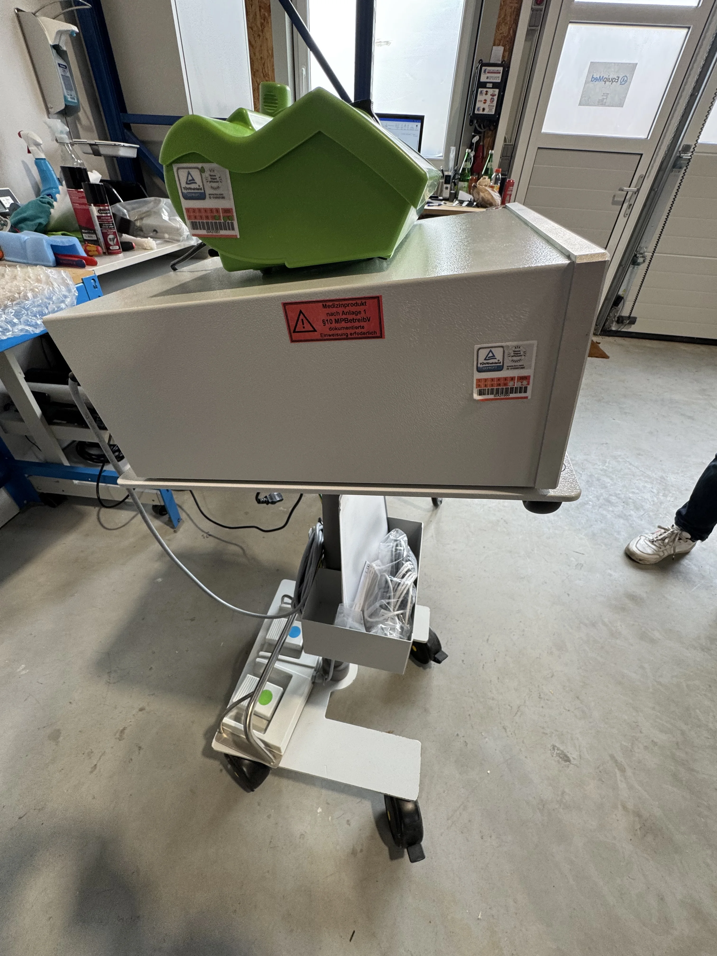 Sell Electrosurgical Unit on Bimedis Electrosurgical Unit HEBU MEDICAL ...