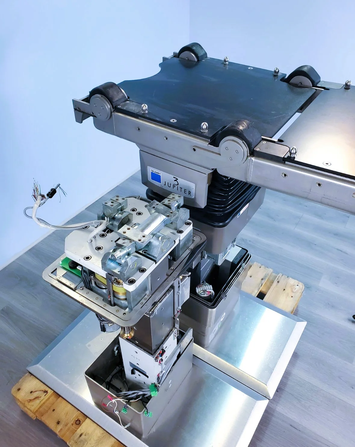 Loopex Table Trumpf Sell Operating table TRUMPF Jupiter 4544113 (France) | Bimedis