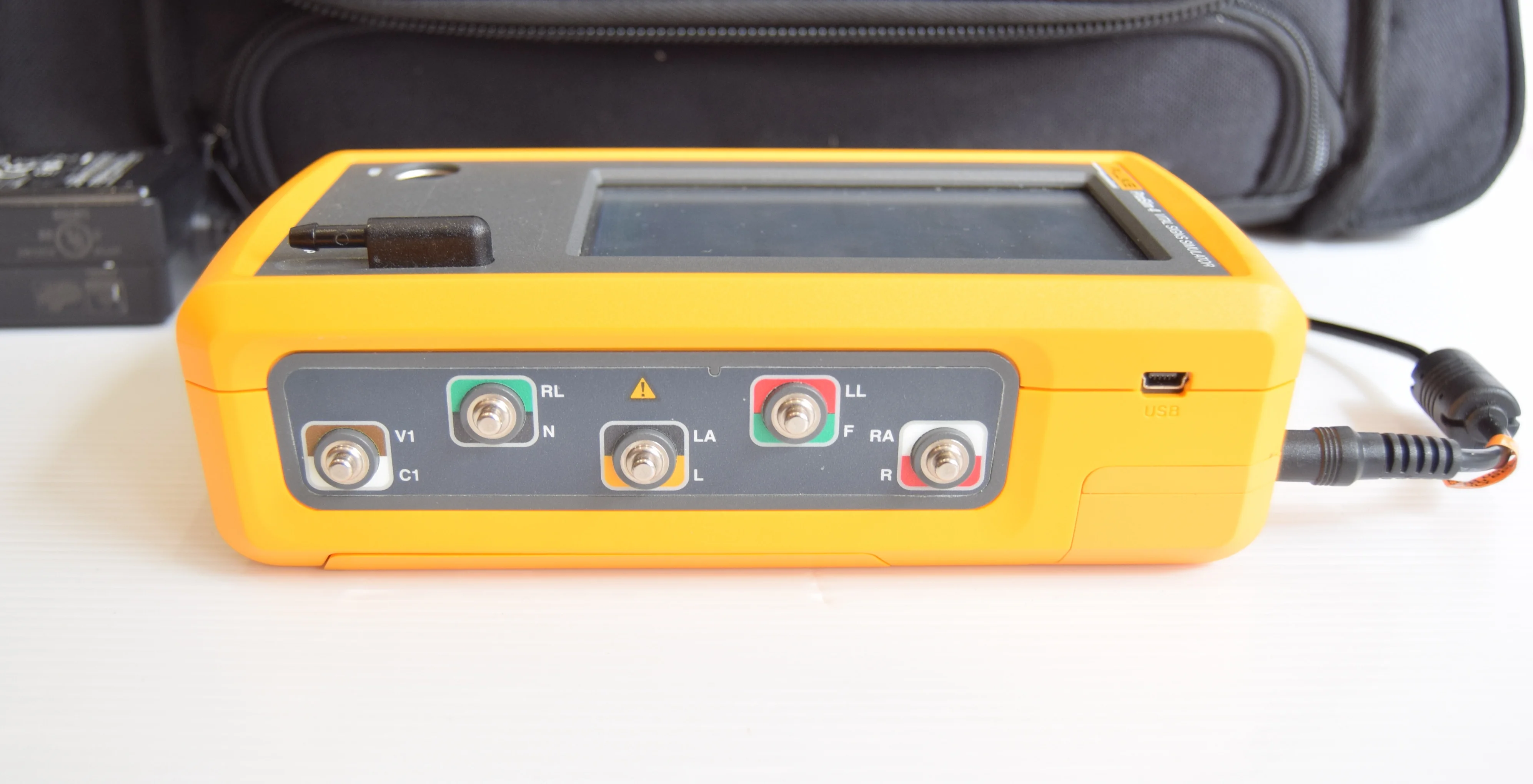Prosim8 Rear Panel Sell Patient simulator FLUKE BIOMEDICAL ProSim 4 2020 (France) | Bimedis