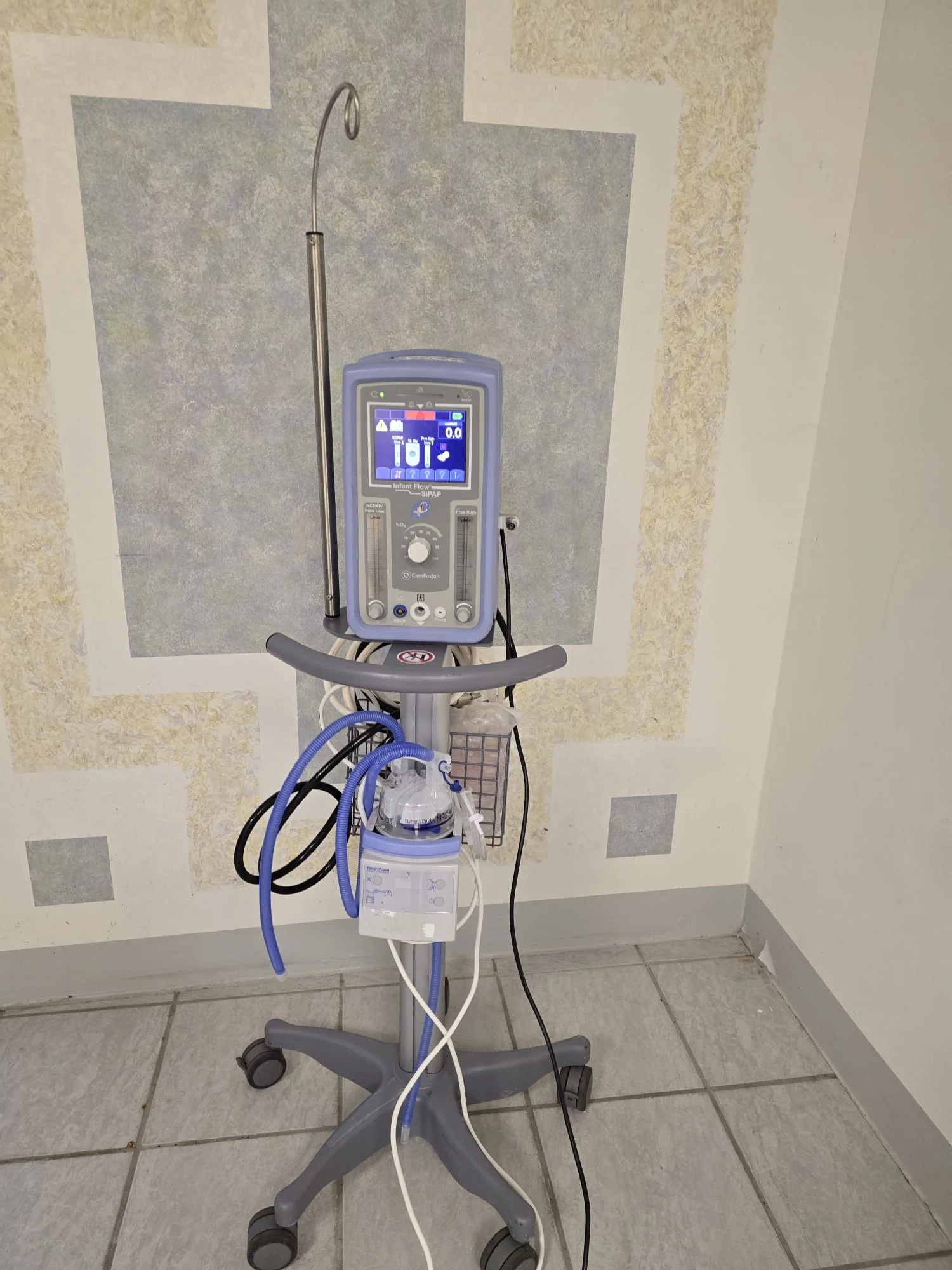 Germany Cpap Machine Sell CPAP CAREFUSION Infant Flow Sipap 2010 (Germany) | Bimedis