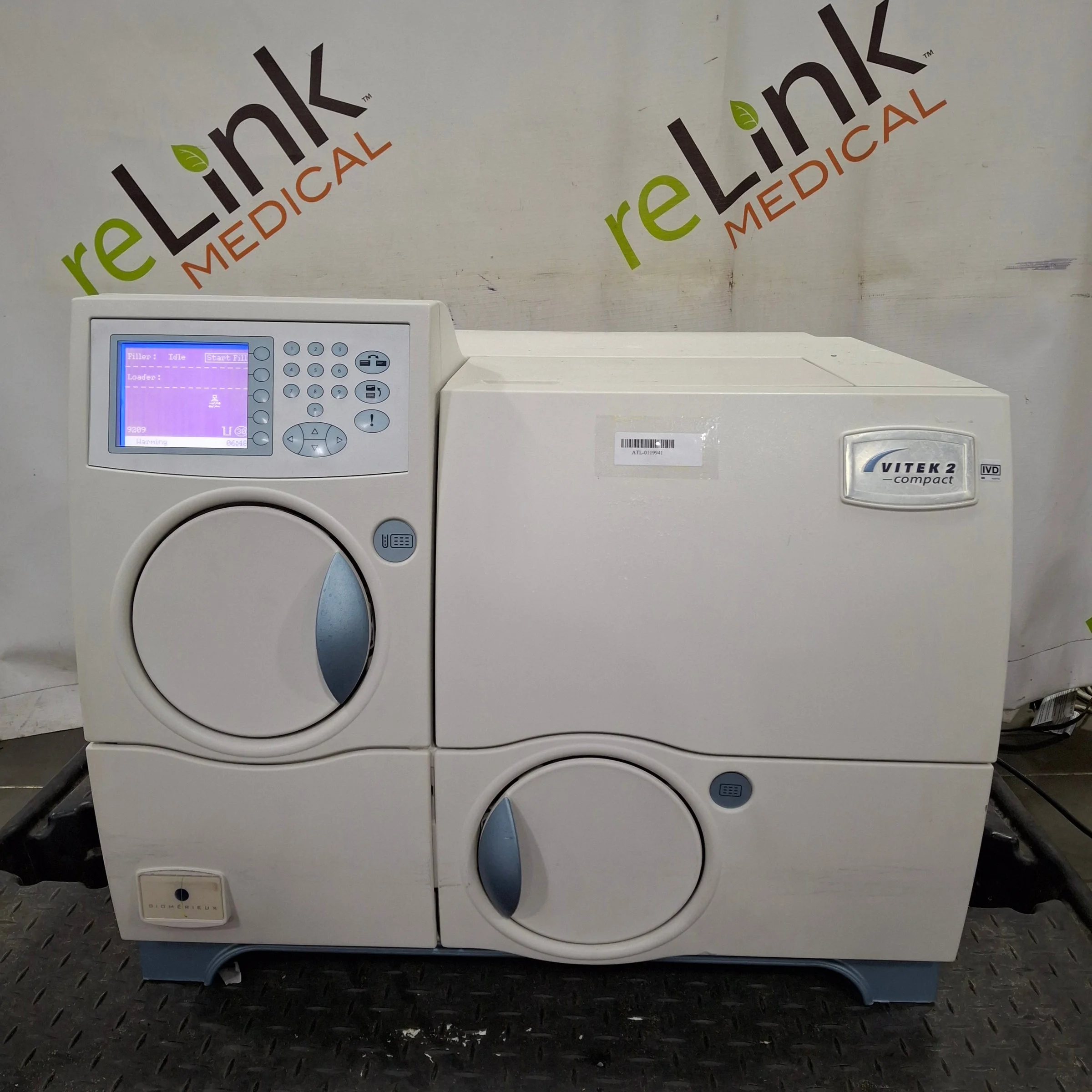 Vitek Instrument Sell Microbiological Analyzer BIOMERIEUX VITEK 2 Compact (United States ...