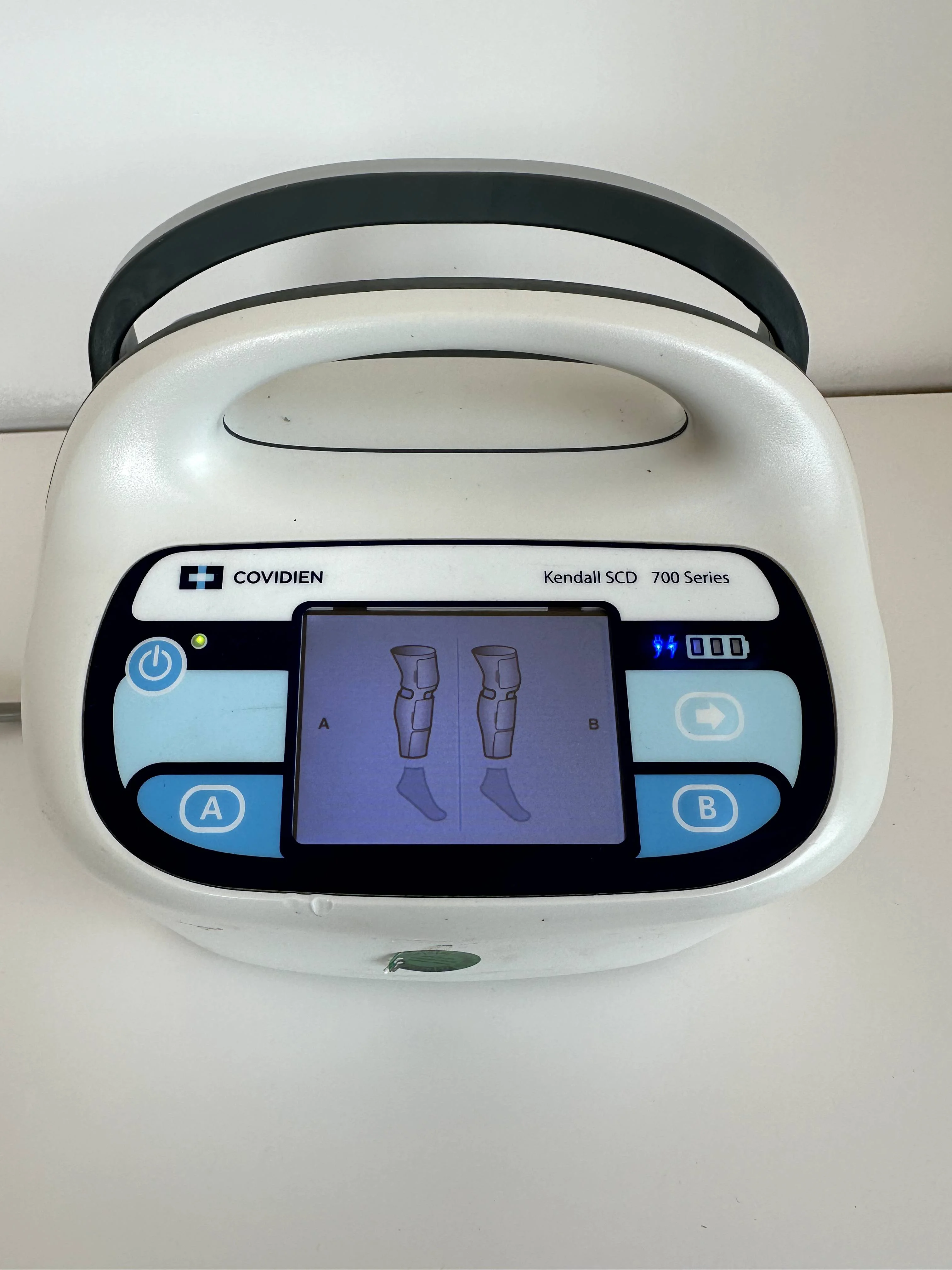 Scd Machine Sell Compression Therapy Machine COVIDIEN Kendall SCD 700 2013 (Germany ...