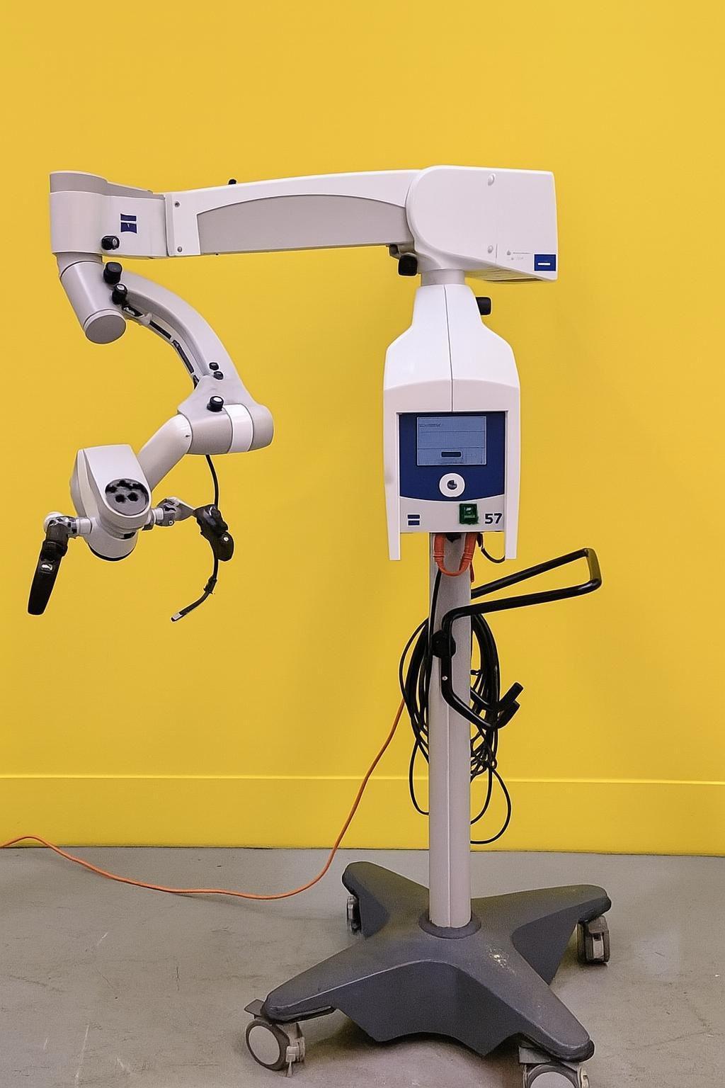 ZEISS OPMI Sensera O/R Microscope