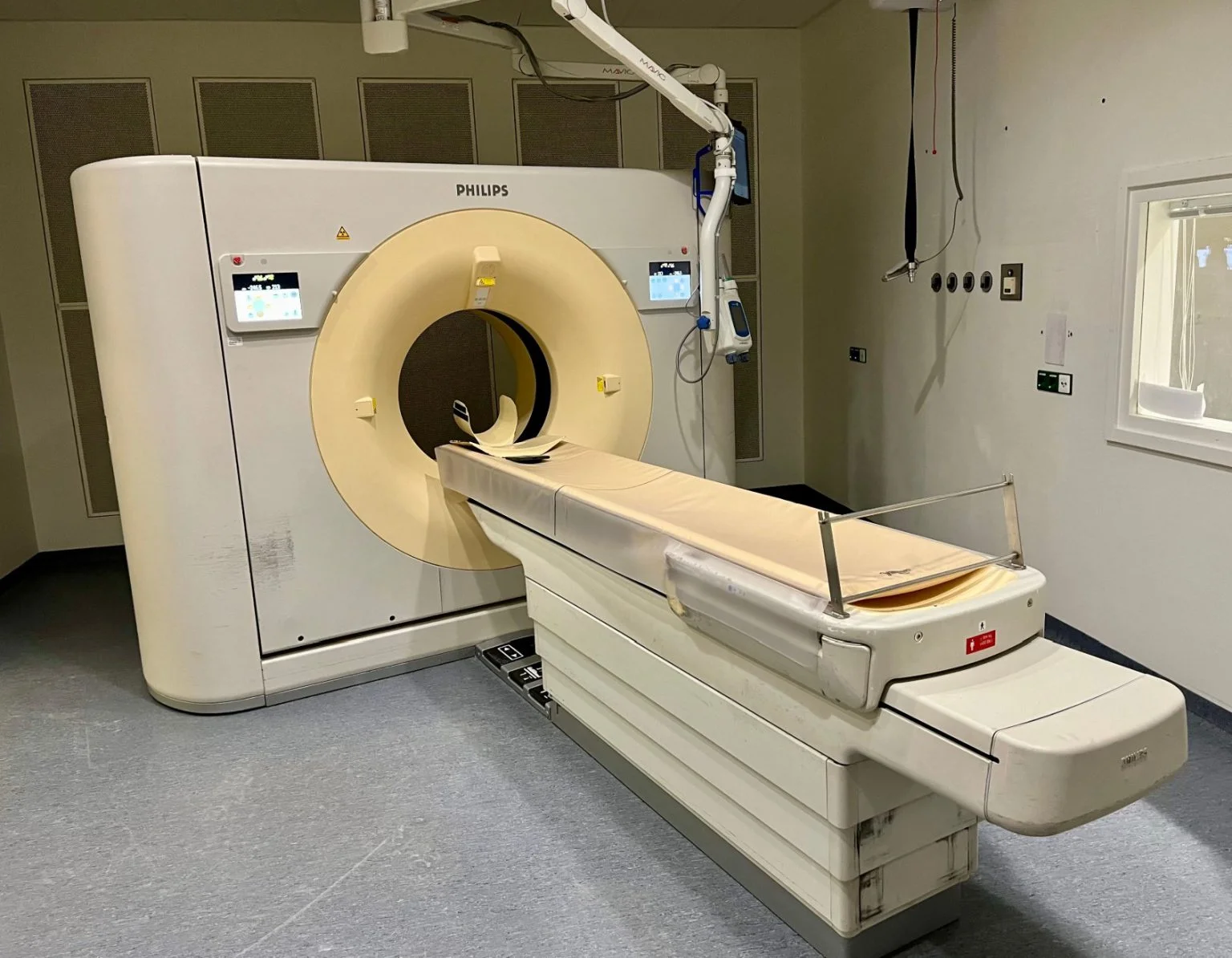 Sell CT Scanner on Bimedis CT Scanner PHILIPS Brilliance iCT 256 2009 ...