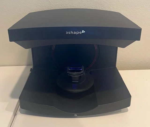 Sell 3D dental scanner 3SHAPE E4 2023 (United States) | Bimedis