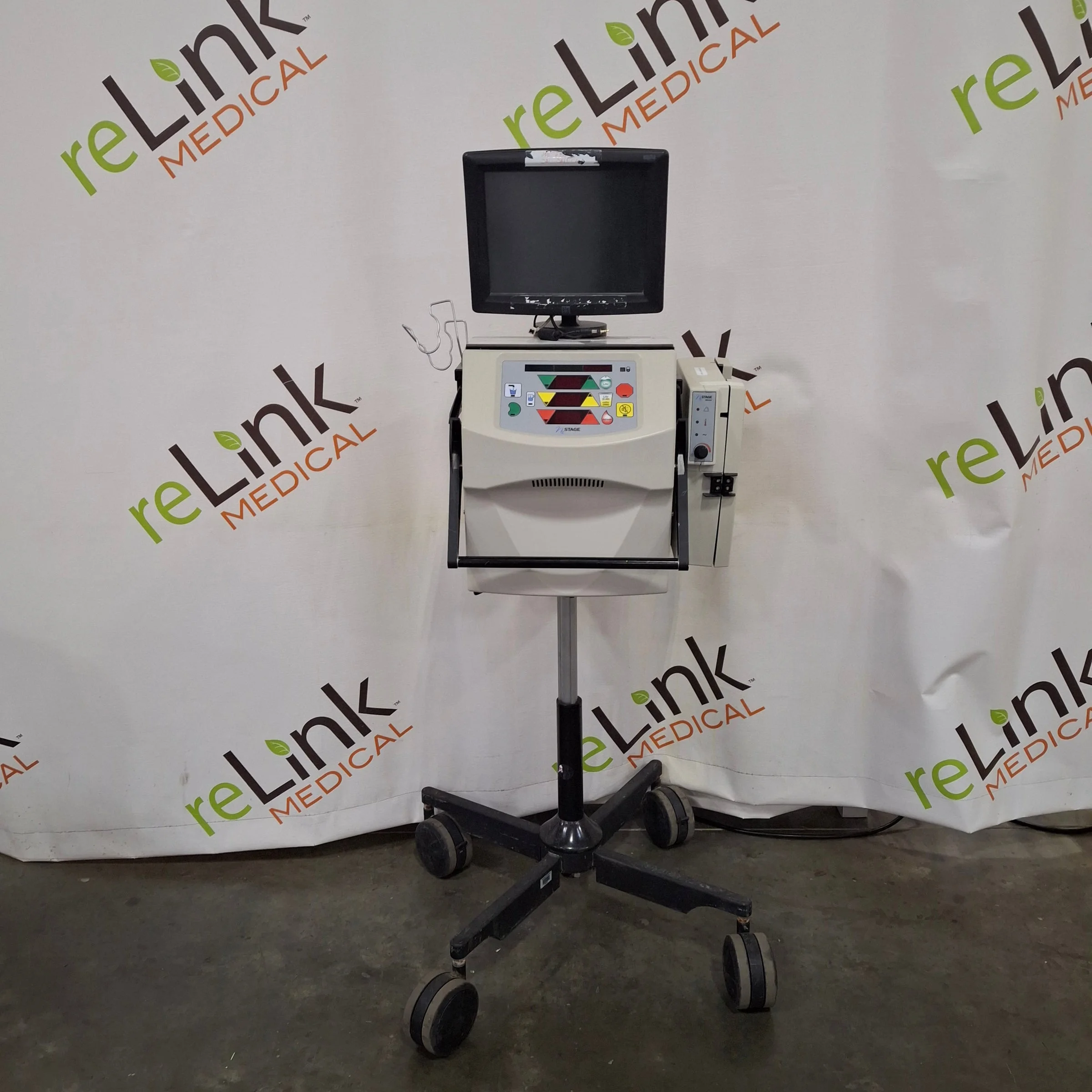 Next Stage Machine Sell Portable hemodialysis machine NXSTAGE System One (United States ...