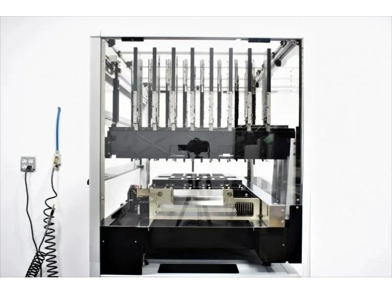 Sell Liquid Handling HAMILTON MEDICAL Microlab STAR (United States ...