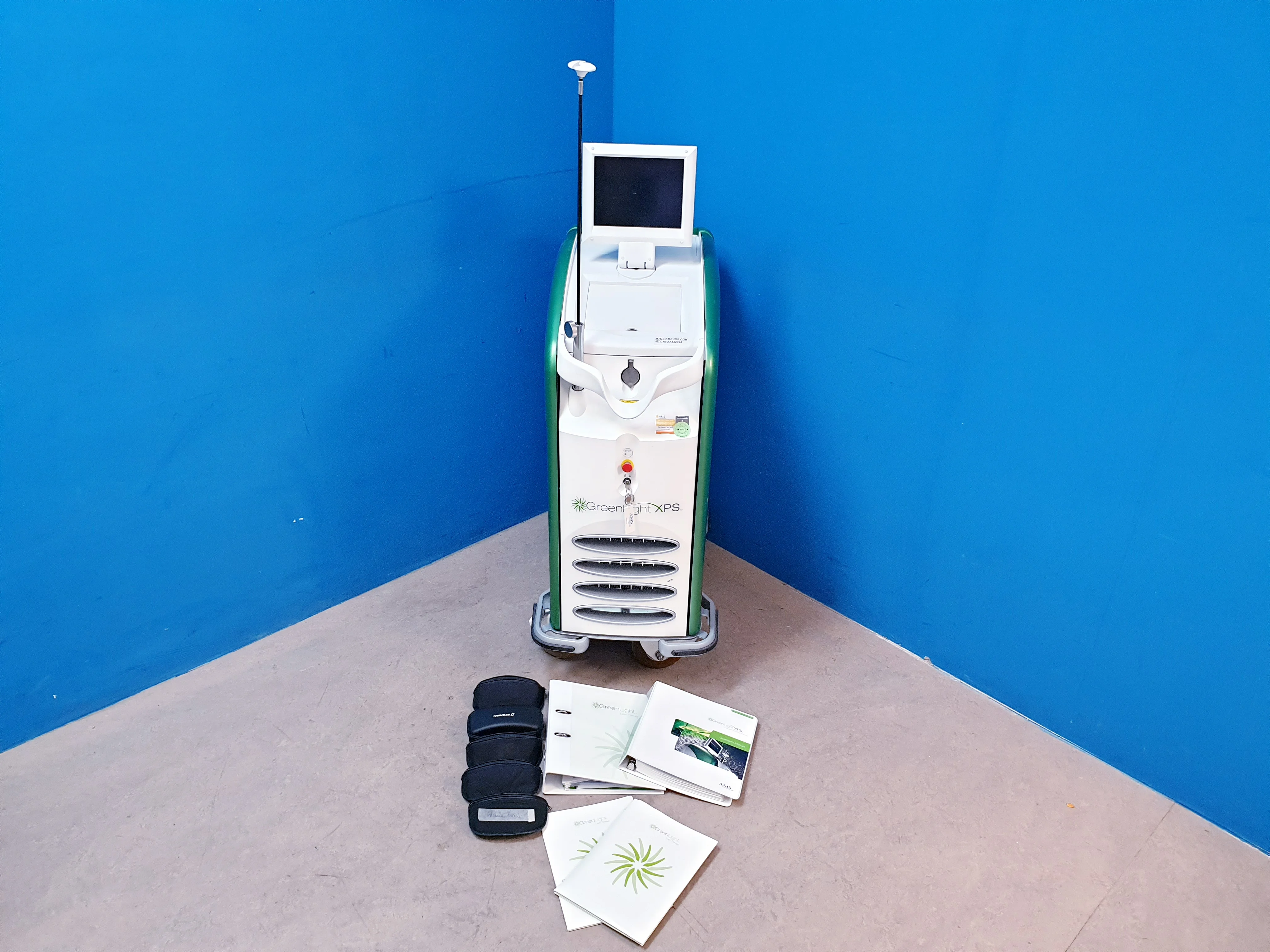 Xcft Sell Laser Therapy Unit AMS GreenLight XPS (Germany) | Bimedis