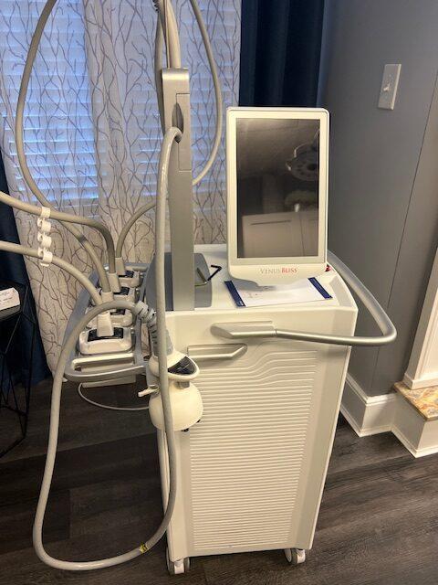 Sell Laser liposuction machine VENUS Bliss 2021 (United States) | Bimedis