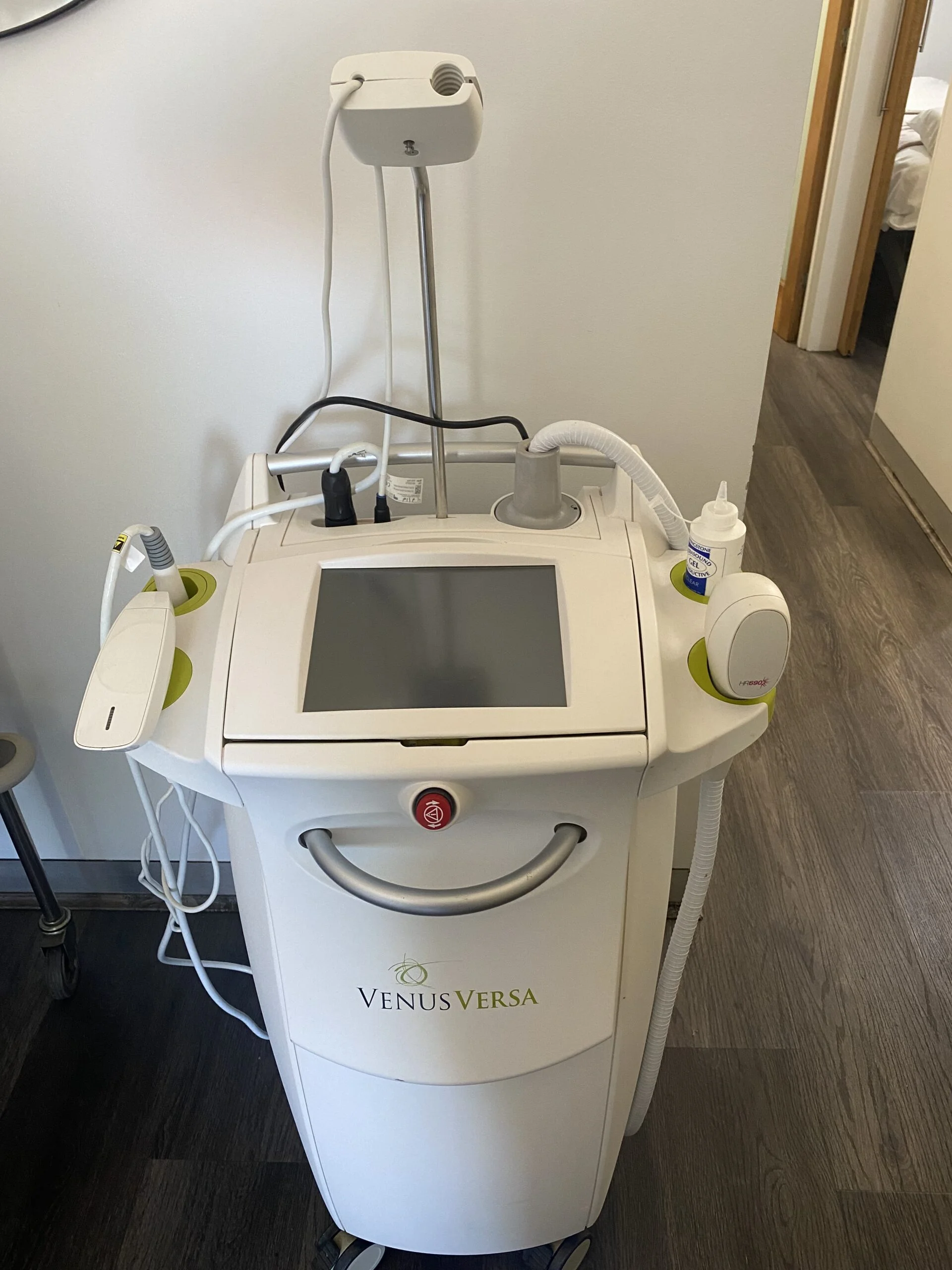 Sell IPL Machine VENUS Versa 2019 (Canada) | Bimedis