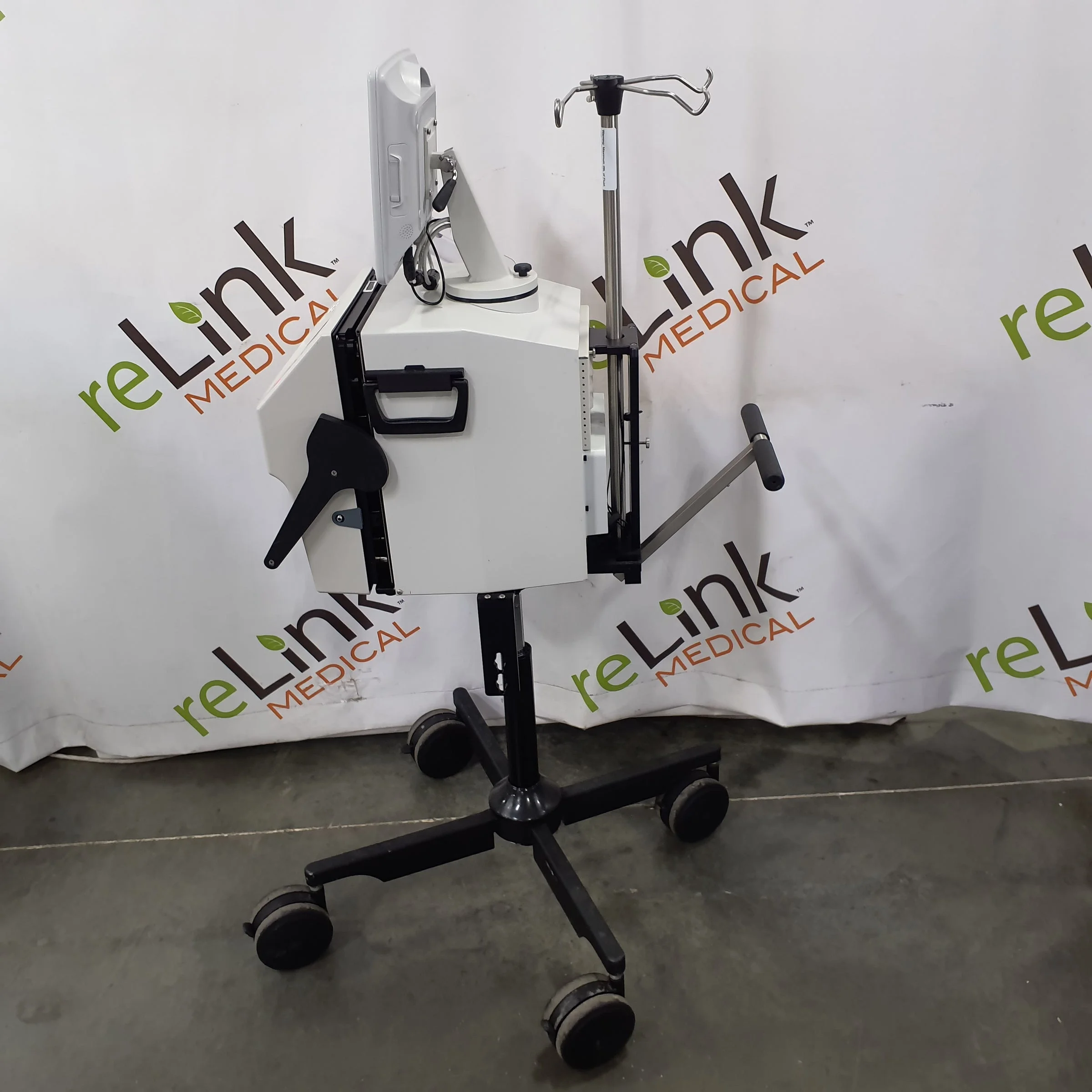 Sell Portable hemodialysis machine NXSTAGE System One S 2016 (United ...