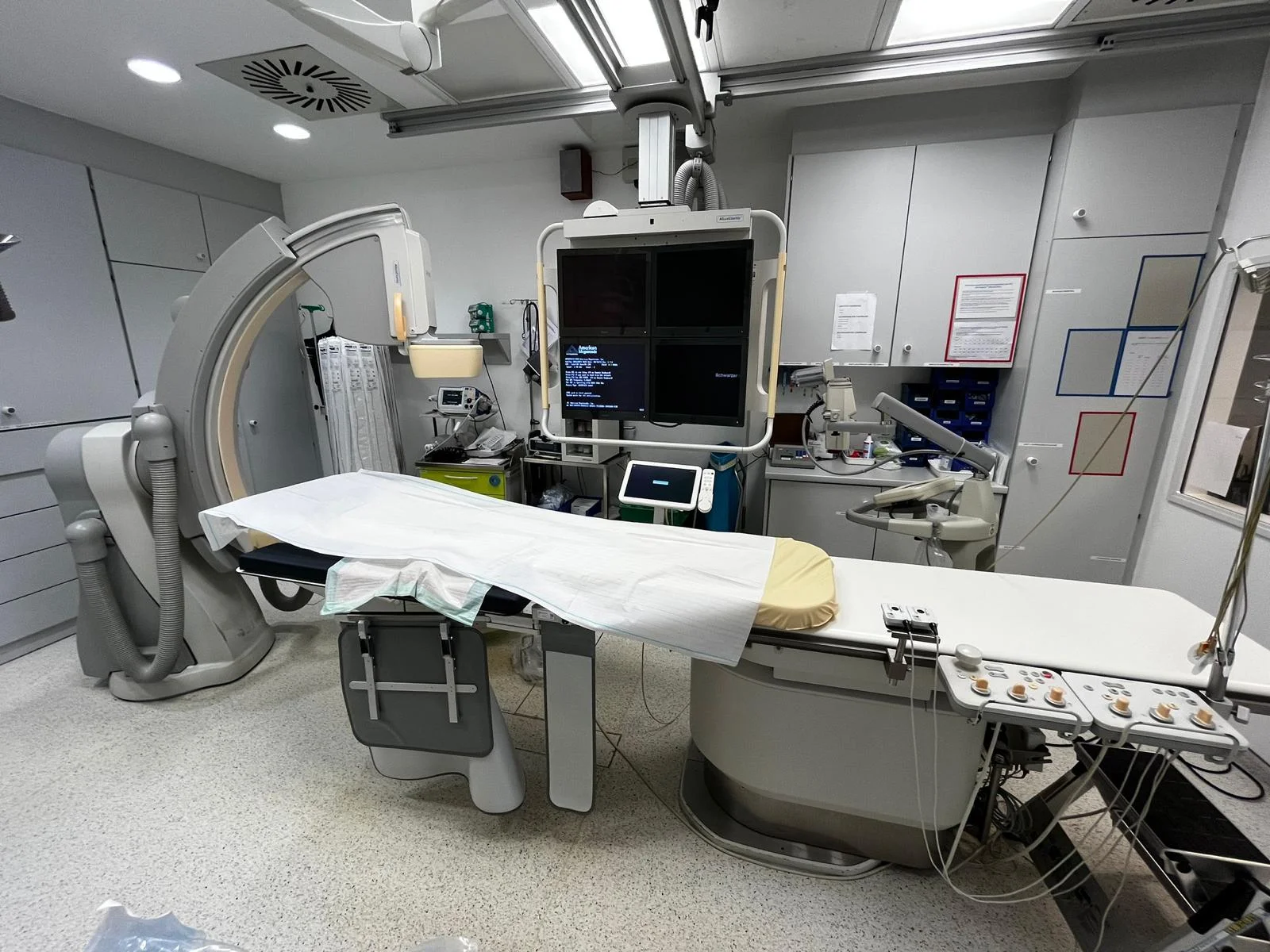 Fd10 Sell Cath Angio Lab PHILIPS Allura Xper FD10 2016 (Germany) | Bimedis
