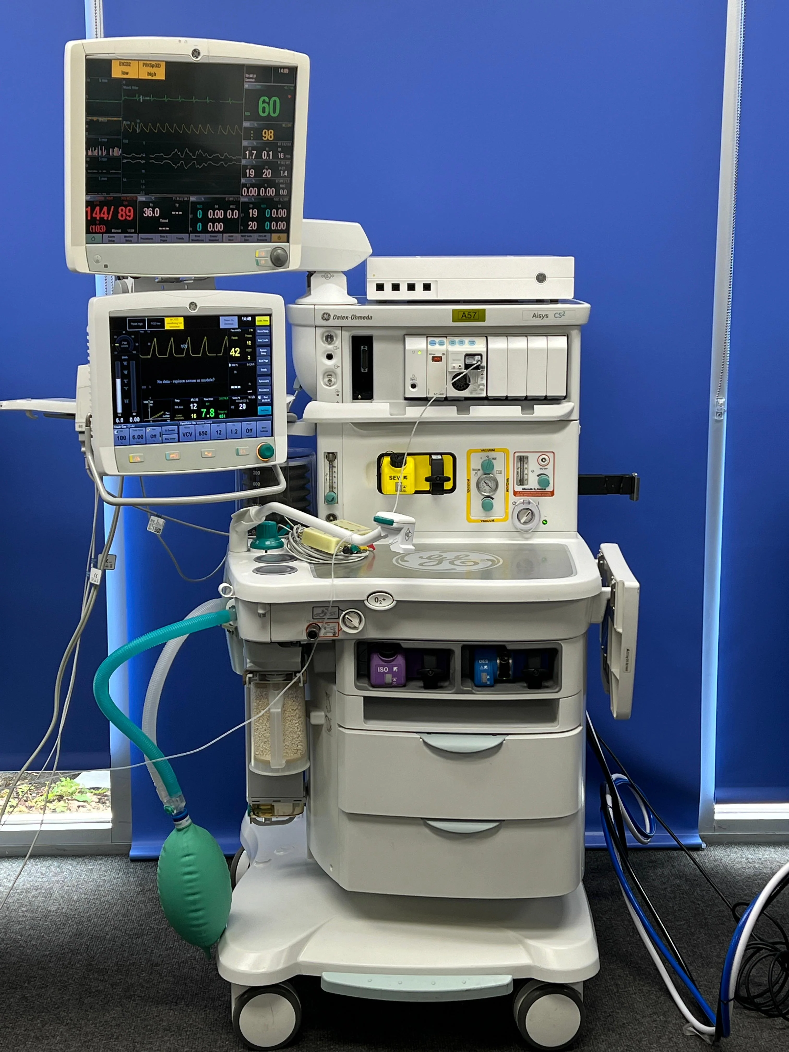 Sell Anesthesia Machine GE Aisys CS2 (United Kingdom) | Bimedis