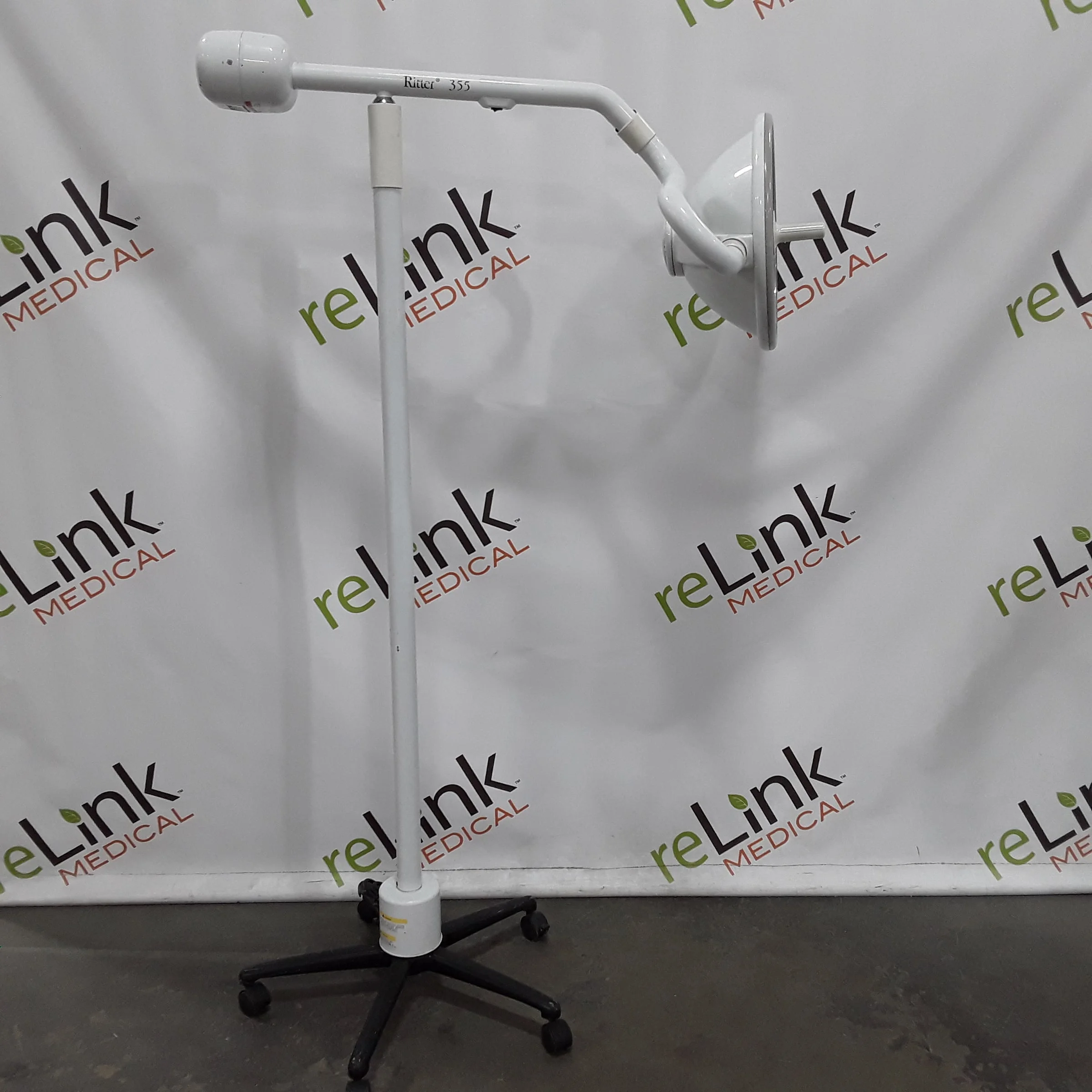 Sell Surgical light MIDMARK RITTER 355 (United States) | Bimedis