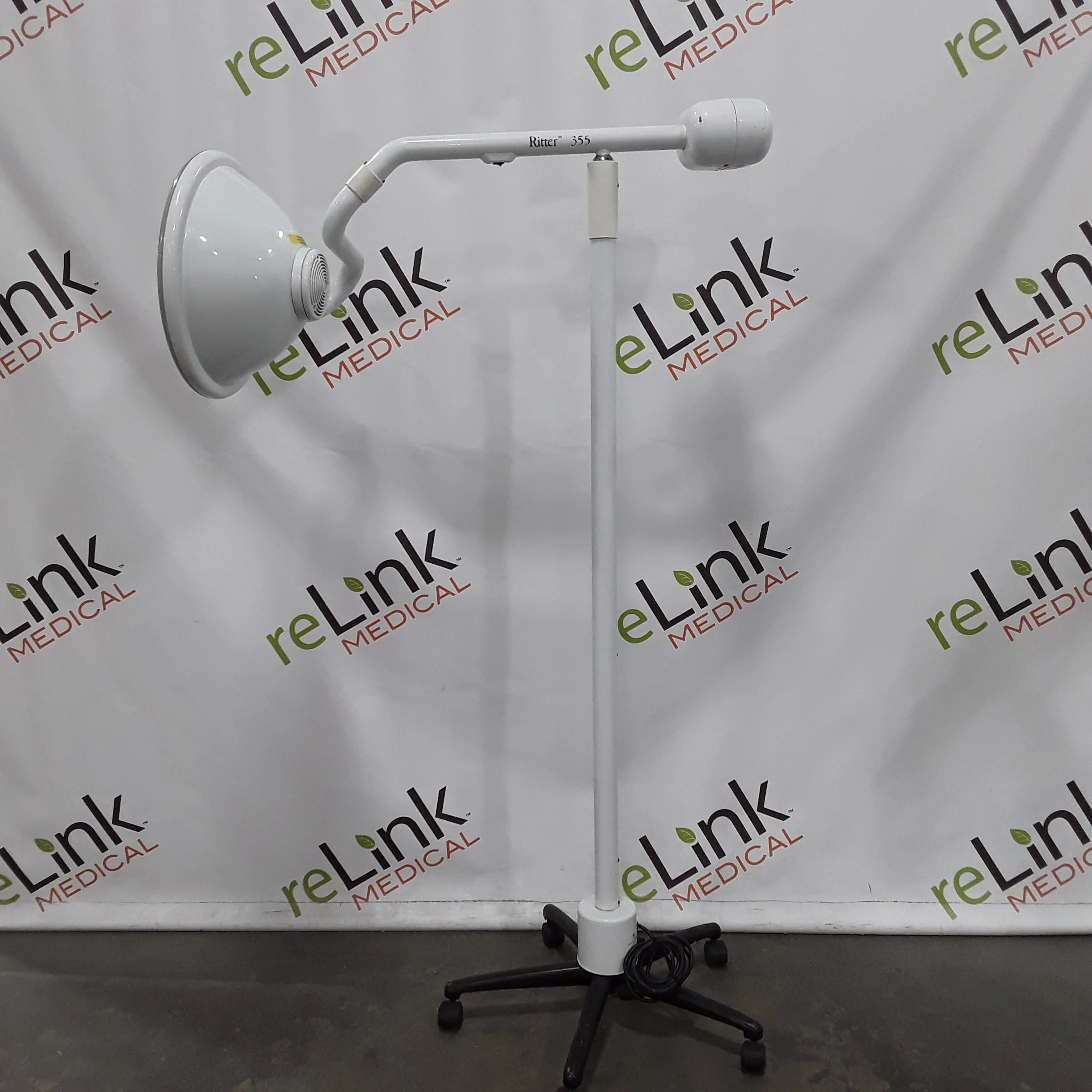 Sell Surgical light MIDMARK RITTER 355 (United States) | Bimedis