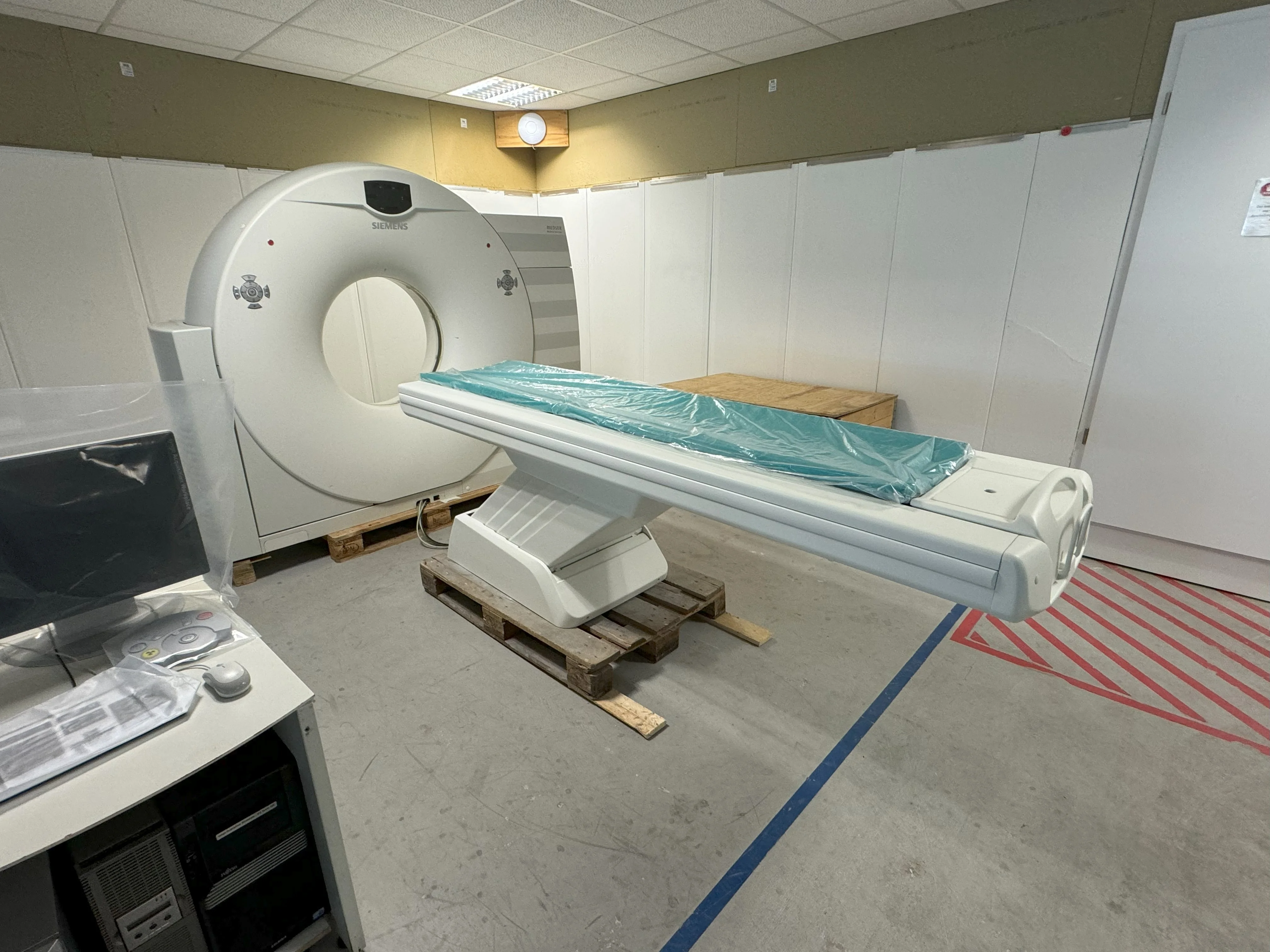 Emption Scan Sell CT Scanner SIEMENS SOMATOM Emotion 16 2010 (Germany) | Bimedis