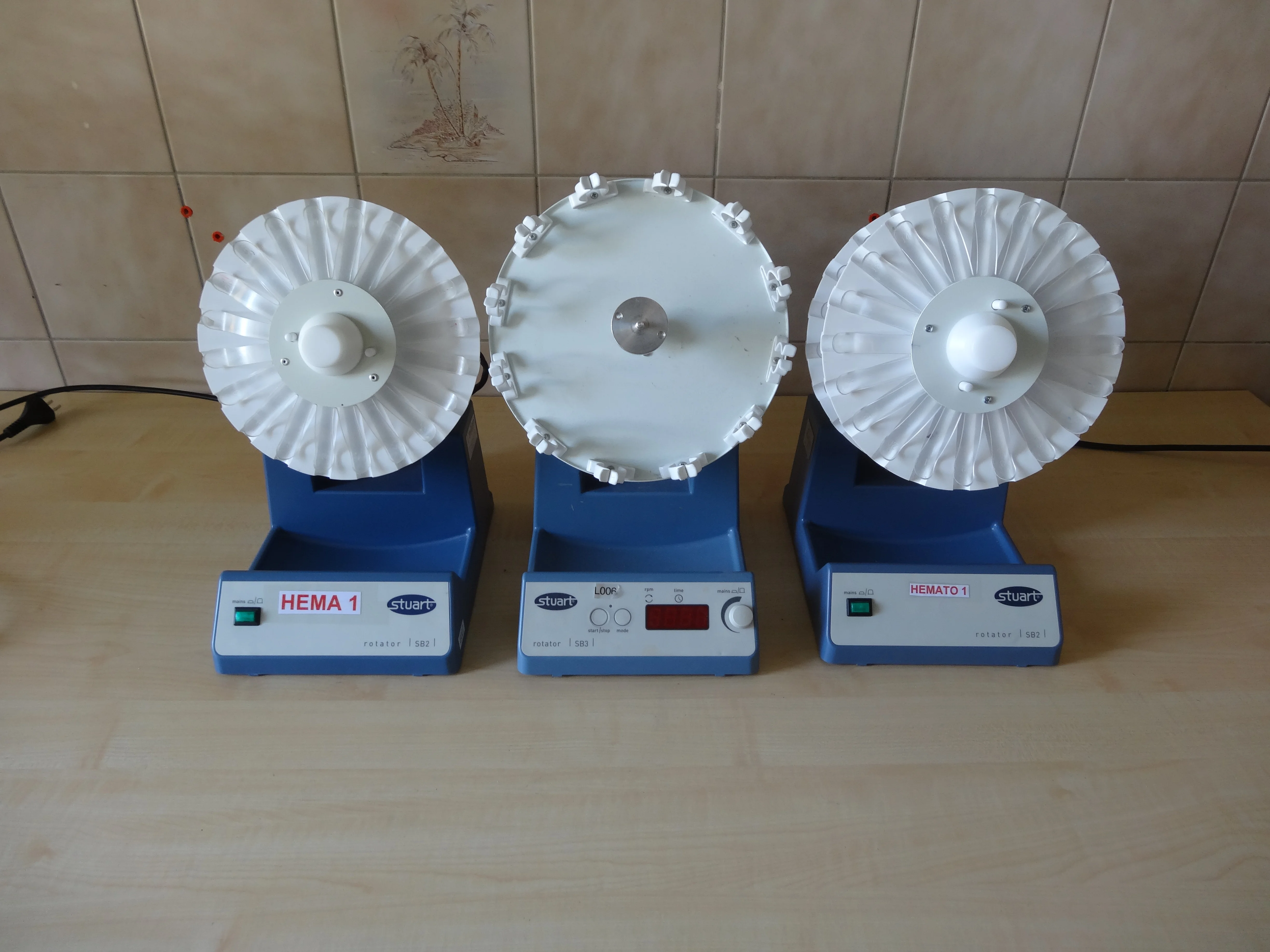 Stuart For Lab Sell Laboratory shaker STUART SB2 2014 (Switzerland)