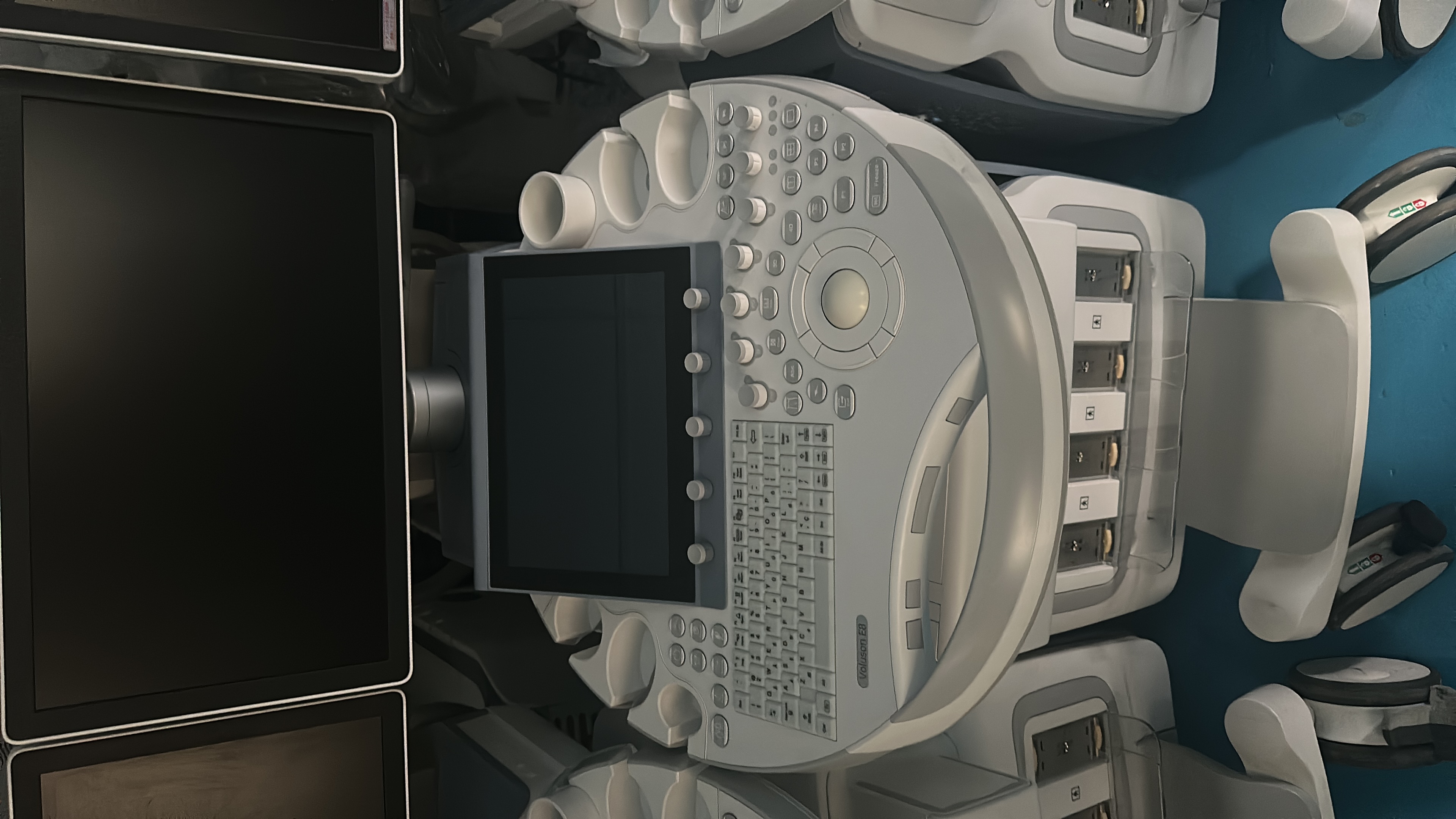 GE Voluson E8 Ultrasound Machine