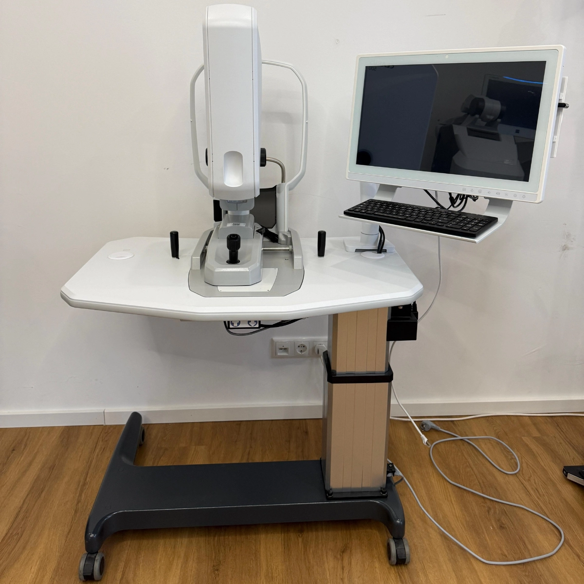 Sell Retinal camera ZEISS CLARUS 500 2018 (Italy) | Bimedis
